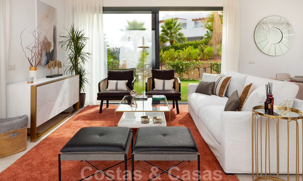 Nouveaux maisons de ville avant-gardistes à vendre, vues imprenables sur la mer, Casares, Costa del Sol 41384