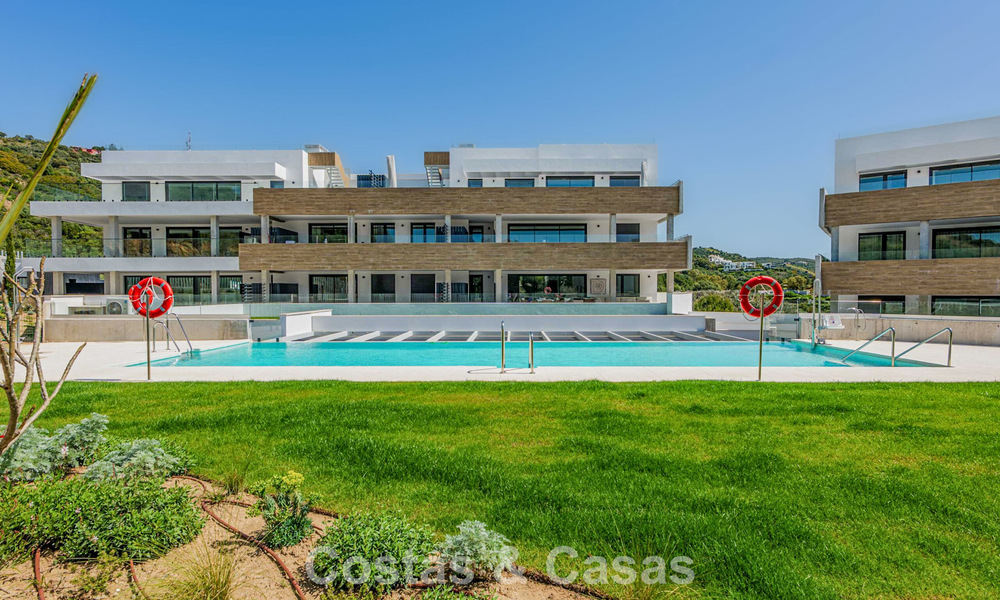 Nouveaux appartements modernes dans une station balnéaire 5 étoiles à vendre à Marbella avec une vue imprenable sur la mer 802782