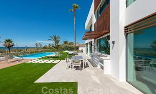 Villa de luxe unique en front de mer à vendre, New Golden Mile, Marbella - Estepona. Prix réduit! 34275 