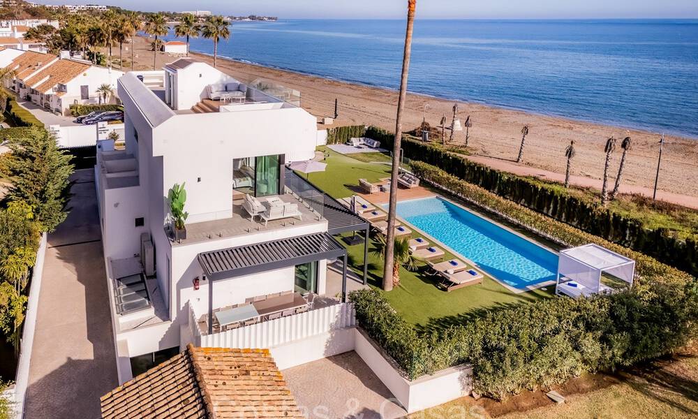 Villa de luxe unique en front de mer à vendre, New Golden Mile, Marbella - Estepona. 72277