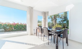 Elégante villa rénovée de style andalou à vendre, avec vue panoramique sur la mer, Marbella Est - Marbella 6376 
