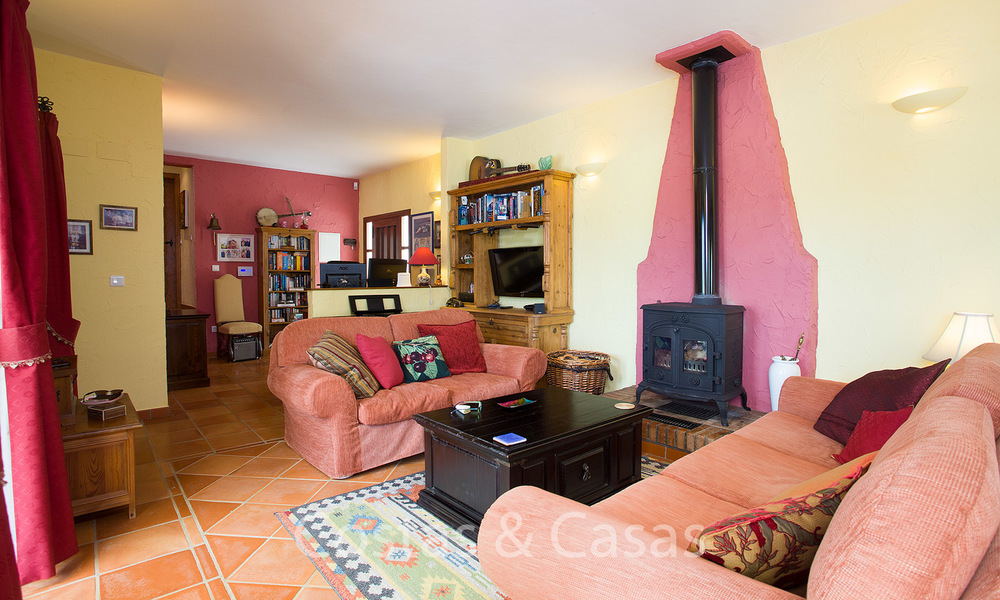 Charmante villa rustique à vendre à la campagne, avec vue imprenable sur les montagnes, Estepona Est - Marbella 6396