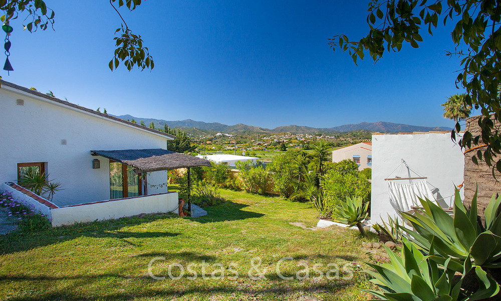 Charmante villa rustique à vendre à la campagne, avec vue imprenable sur les montagnes, Estepona Est - Marbella 6407