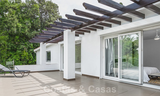 Magnifique villa rénovée à vendre au cœur de la Vallée du Golf de Nueva Andalucía, Marbella 26629 