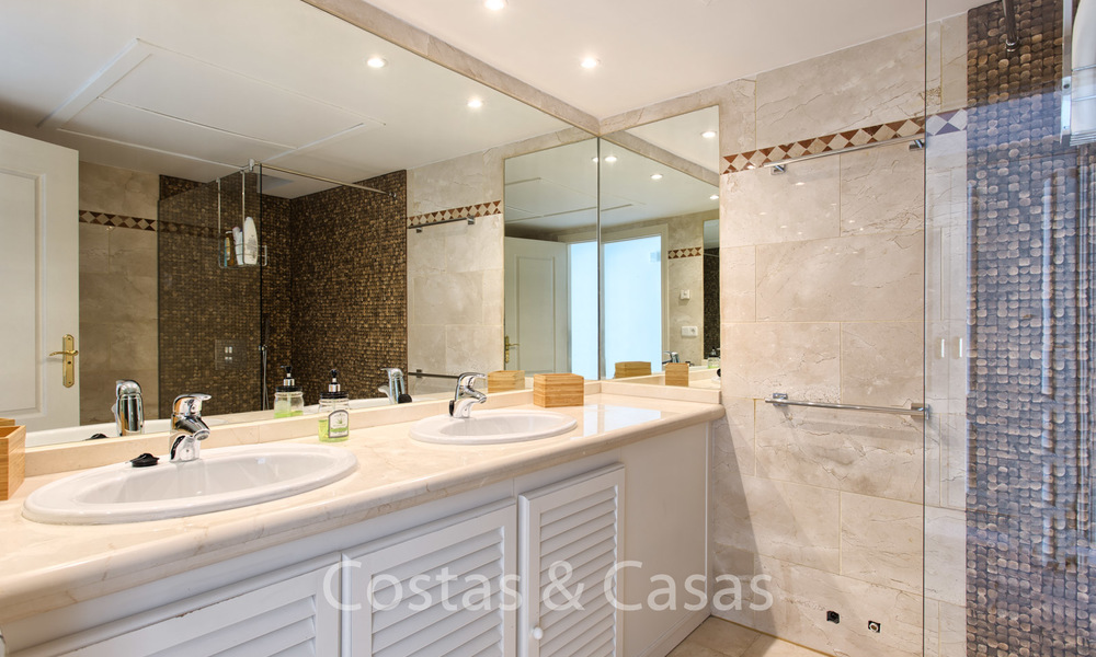 A vendre: Appartement de luxe moderne dans un complexe résidentiel recherché au cœur de la Vallée du Golf de Nueva Andalucia - Marbella 6574