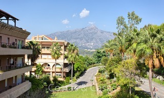 A vendre: Appartement de luxe moderne dans un complexe résidentiel recherché au cœur de la Vallée du Golf de Nueva Andalucia - Marbella 6581 