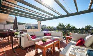 Superbe penthouse à vendre, à distance de marche de la plage et de Puerto Banus, Nueva Andalucia - Marbella 6603 