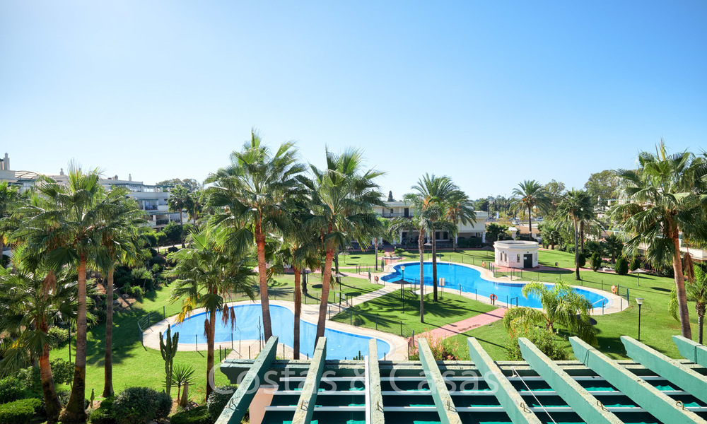 Superbe penthouse à vendre, à distance de marche de la plage et de Puerto Banus, Nueva Andalucia - Marbella 6605
