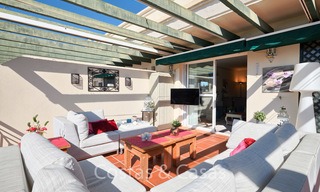 Superbe penthouse à vendre, à distance de marche de la plage et de Puerto Banus, Nueva Andalucia - Marbella 6608 