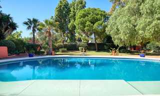 Villa spacieuse, située à quelques pas de la plage et de Puerto Banus - Golden Mile, Marbella 6700 