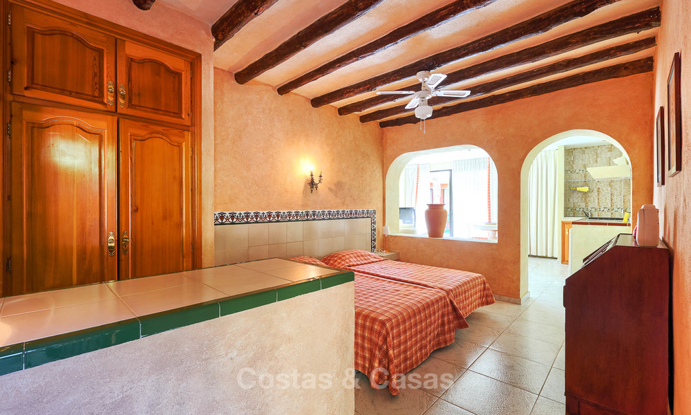 Villa spacieuse, située à quelques pas de la plage et de Puerto Banus - Golden Mile, Marbella 6726