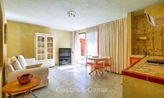 Villa spacieuse, située à quelques pas de la plage et de Puerto Banus - Golden Mile, Marbella 6727 