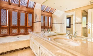 Appartement de luxe élégant et bien situé dans une urbanisation exquise - Nueva Andalucia, Marbella 6768 