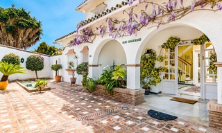 Villa de style andalou, situé sur un Golf, à vendre à Marbella 6798 