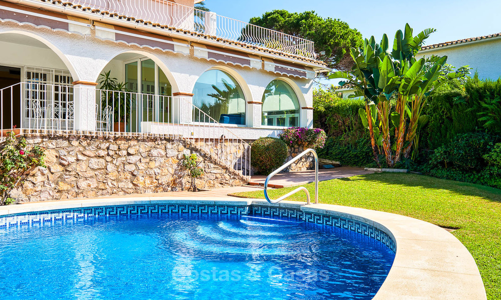 Villa de style andalou, situé sur un Golf, à vendre à Marbella 6831