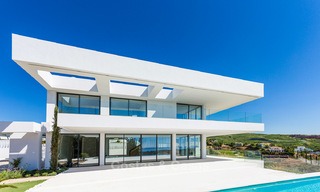 Majestueuse villa moderne donnant sur un Golf, avec vue mer panoramique à vendre, Benahavis Marbella 6862 