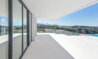 Majestueuse villa moderne donnant sur un Golf, avec vue mer panoramique à vendre, Benahavis Marbella 6837 