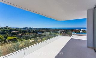 Majestueuse villa moderne donnant sur un Golf, avec vue mer panoramique à vendre, Benahavis Marbella 6842 