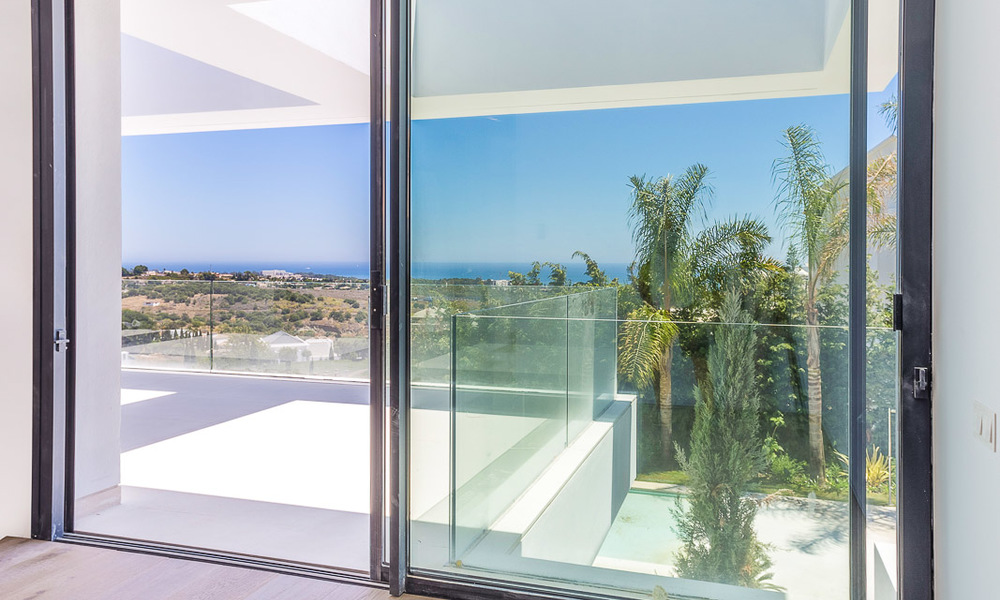 Majestueuse villa moderne donnant sur un Golf, avec vue mer panoramique à vendre, Benahavis Marbella 6856