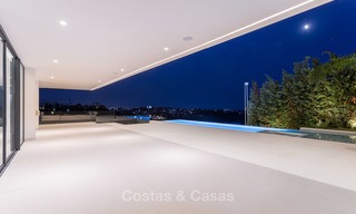 Majestueuse villa moderne donnant sur un Golf, avec vue mer panoramique à vendre, Benahavis Marbella 6876 