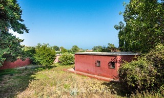 Villa à rénover sur un grand terrain à vendre dans un endroit spectaculaire - Golden Mile, Marbella 6990 