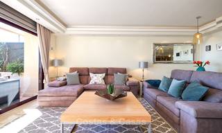 Très bel appartement de luxe en front de mer avec une vue mer fantastique à vendre - New Golden Mile, Marbella 7036 