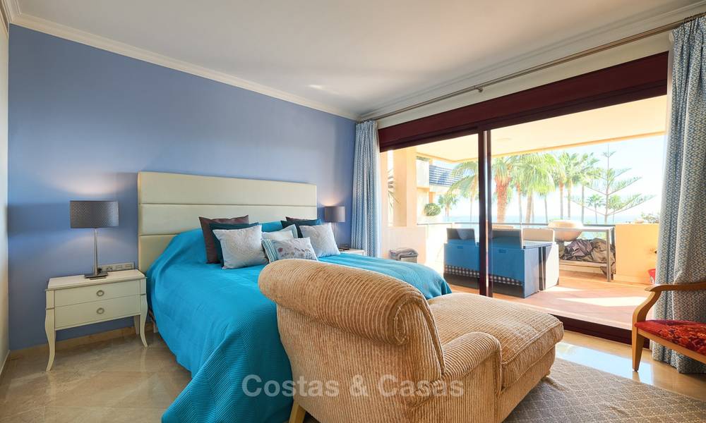 Très bel appartement de luxe en front de mer avec une vue mer fantastique à vendre - New Golden Mile, Marbella 7038