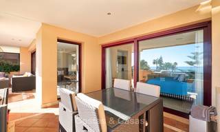 Très bel appartement de luxe en front de mer avec une vue mer fantastique à vendre - New Golden Mile, Marbella 7045 