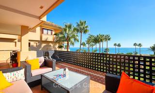 Très bel appartement de luxe en front de mer avec une vue mer fantastique à vendre - New Golden Mile, Marbella 7047 
