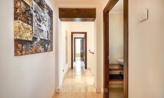 Villa charmante et spacieuse de style classique avec vue mer à vendre, Benahavis - Marbella 7092 