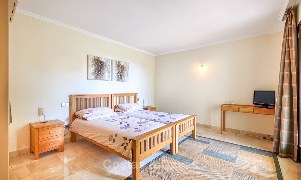 Villa charmante et spacieuse de style classique avec vue mer à vendre, Benahavis - Marbella 7104