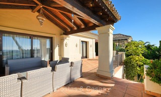Villa charmante et spacieuse de style classique avec vue mer à vendre, Benahavis - Marbella 7115 