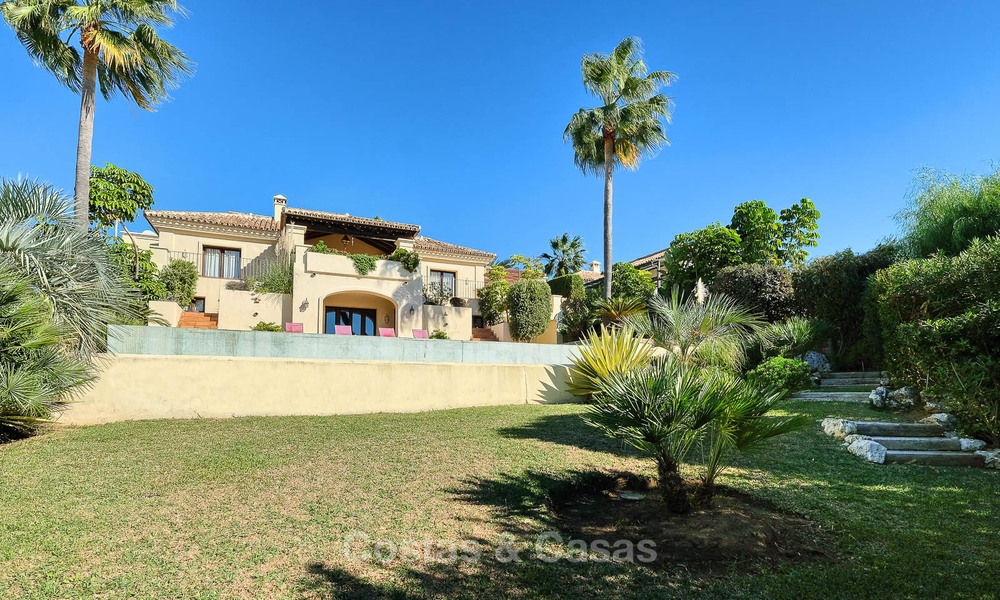 Villa charmante et spacieuse de style classique avec vue mer à vendre, Benahavis - Marbella 7120