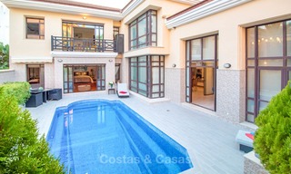 Magnifique et luxueuse maison de ville à deux pas de la mer à vendre à Puerto Banus, Marbella 7230 
