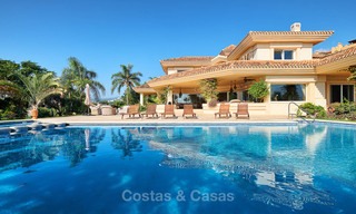 Magnifique villa de luxe de style rustique avec vue imprenable sur la mer et les montagnes - Golf Valley, Nueva Andalucia, Marbella 7239 