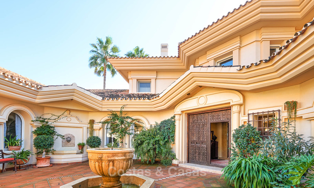 Magnifique villa de luxe de style rustique avec vue imprenable sur la mer et les montagnes - Golf Valley, Nueva Andalucia, Marbella 7268