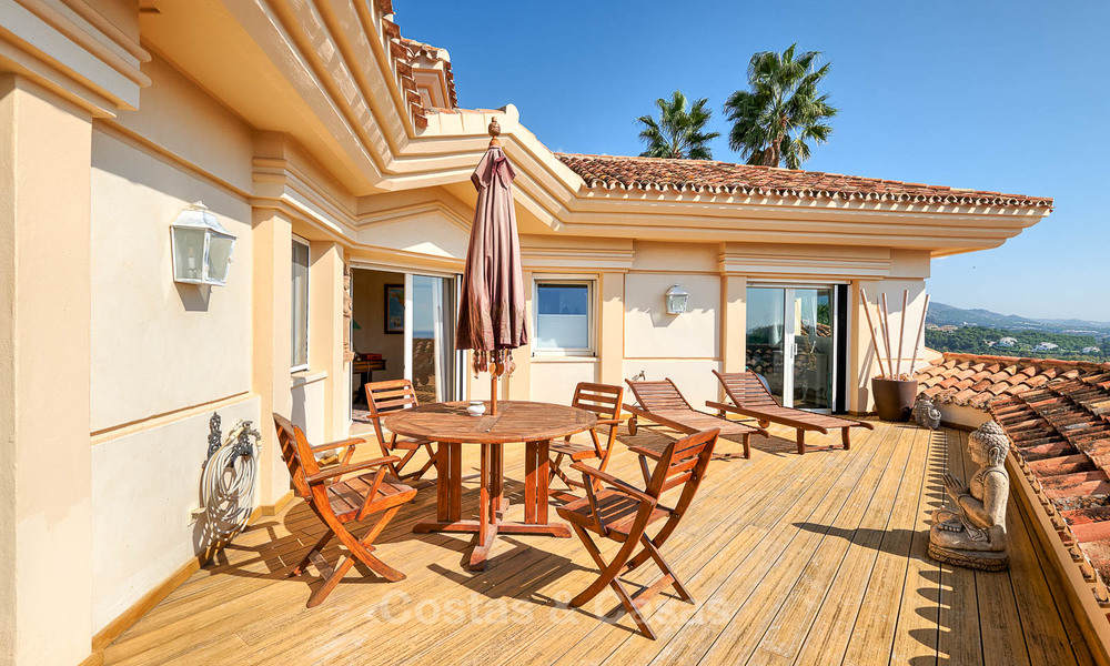 Magnifique villa de luxe de style rustique avec vue imprenable sur la mer et les montagnes - Golf Valley, Nueva Andalucia, Marbella 7277
