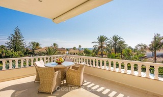 Quintessentielle villa de style méditerranéen à vendre, côté plage Marbella Est, Marbella 7421 