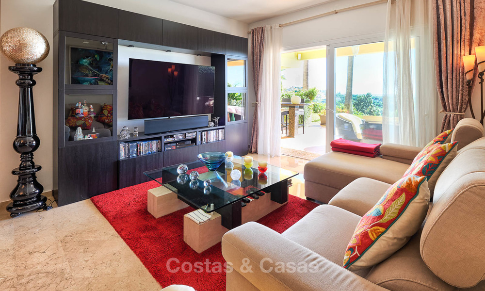 Spacieux appartement de luxe au rez-de-chaussée avec vue sur mer à vendre - Elviria, Marbella Est 7532