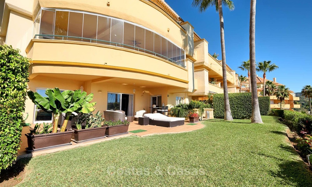 Spacieux appartement de luxe au rez-de-chaussée avec vue sur mer à vendre - Elviria, Marbella Est 7550