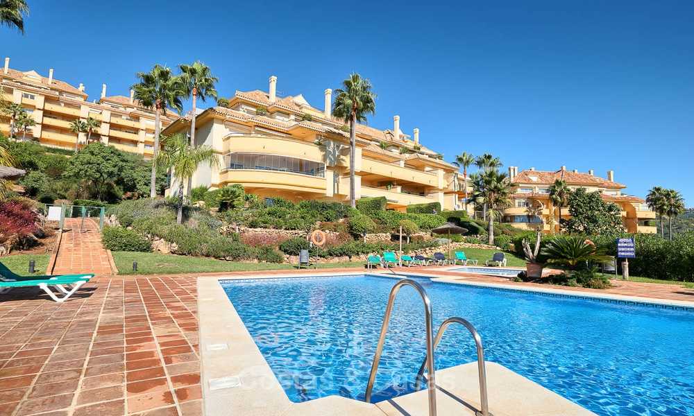 Spacieux appartement de luxe au rez-de-chaussée avec vue sur mer à vendre - Elviria, Marbella Est 7552