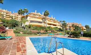 Spacieux appartement de luxe au rez-de-chaussée avec vue sur mer à vendre - Elviria, Marbella Est 7552 