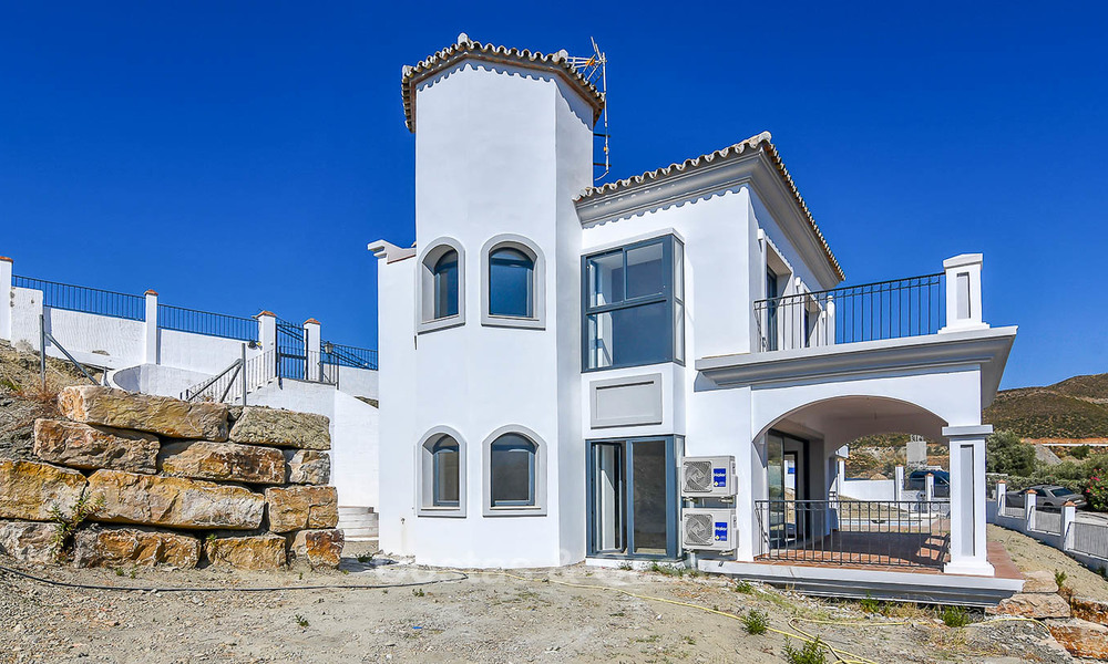 Villa andalouse rénovée avec vue mer et montagne à vendre - Golf Valley, Nueva Andalucia, Marbella 7581