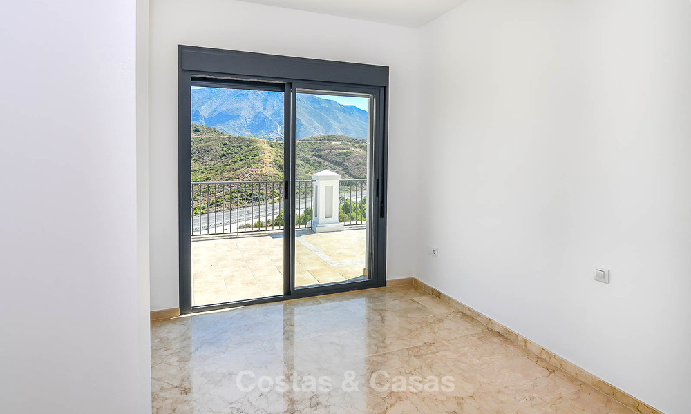 Villa andalouse rénovée avec vue mer et montagne à vendre - Golf Valley, Nueva Andalucia, Marbella 7596
