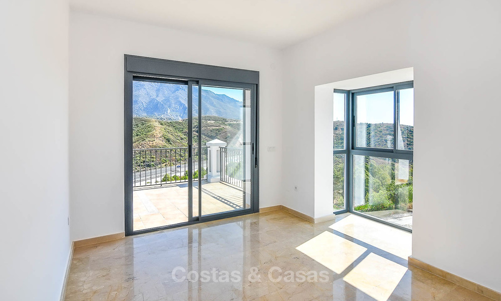 Villa andalouse rénovée avec vue mer et montagne à vendre - Golf Valley, Nueva Andalucia, Marbella 7597