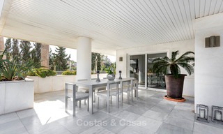 Appartement de luxe dans un prestigieux complexe de plage à vendre, Puerto Banus, Marbella 7780 