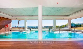 Penthouse spacieux, lumineux et moderne à vendre avec vue sur golf, montagnes et mer à Marbella - Benahavis 7733 