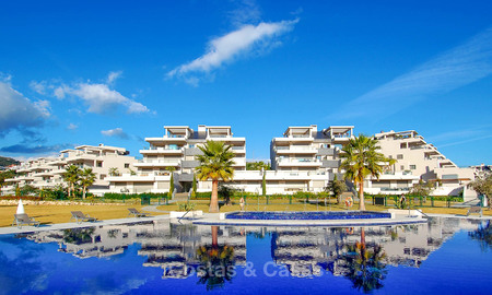 Penthouse appartement spacieux, lumineux et moderne à vendre avec vue sur golf, montagnes et mer à Marbella - Benahavis 7726