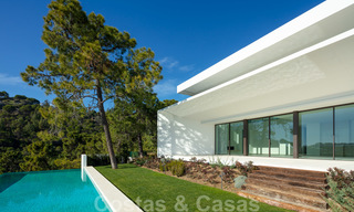 Nouvelles villas de luxe contemporaines à vendre, situé dans une urbanisation exclusive, vue mer à Benahavis - Marbella 21653 