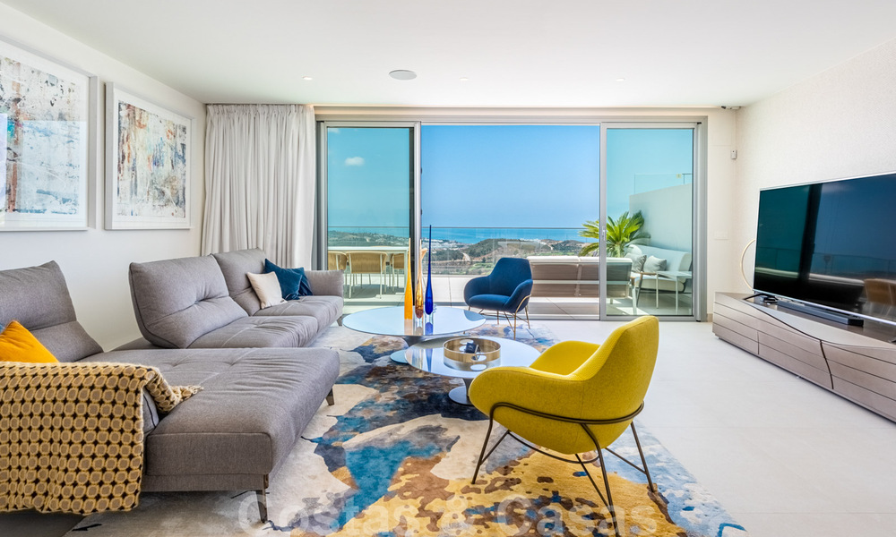 Nouveaux appartements de golf, modernes avec vue sur mer à vendre dans un complexe de luxe à La Cala, Mijas, Costa del Sol 39680